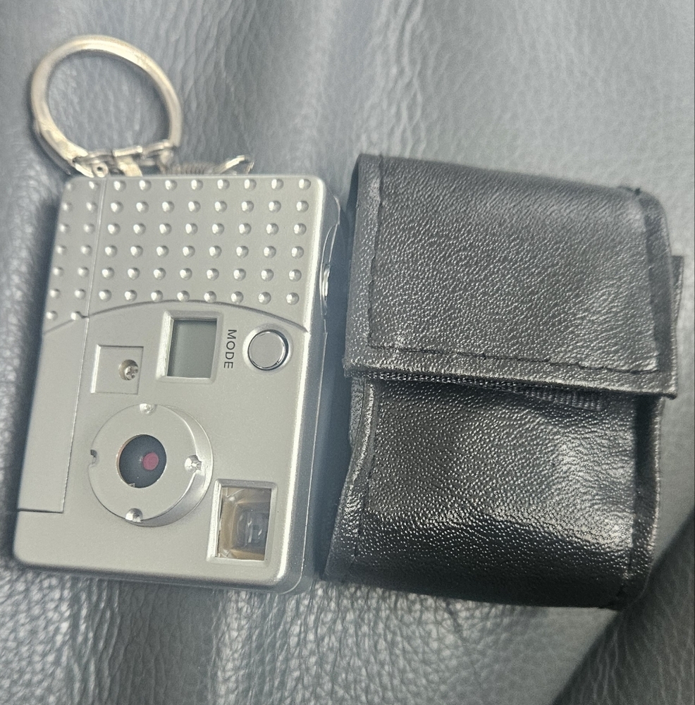 Mini Digital Camera Keychain